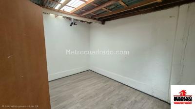 Casa de 5 alcobas en arriendo en Alejandria, Medellín, 230 m² · foto 8 de 15