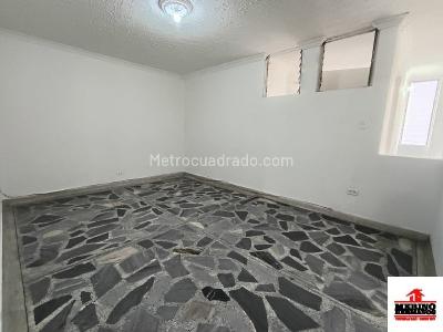 Casa en arriendo en Laureles, Medellín · foto 13 de 20