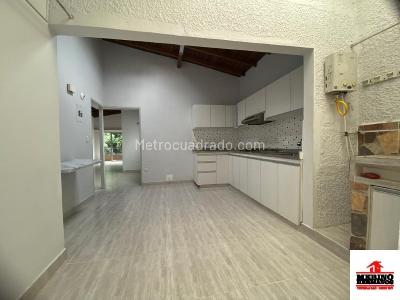 Casa de 4 alcobas en arriendo en Florida Nueva, Medellín, 197 m² · foto 8 de 20