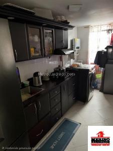 Apartamento de 3 alcobas en venta en Bomboná No. 2, Medellín, 53 m² · foto 2 de 10