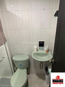 Apartamento de 3 alcobas en venta en Bomboná No. 2, Medellín, 53 m² · foto 7 de 10