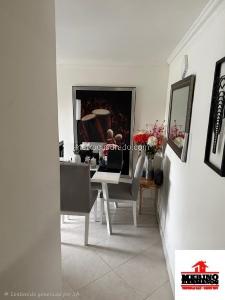 Apartamento de 3 alcobas en venta en Bomboná No. 2, Medellín, 53 m² · foto 9 de 10