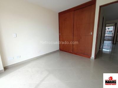 Apartamento de 3 alcobas en arriendo en Santa Teresita, Medellín, 81 m² · foto 10 de 11