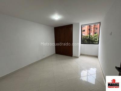 Apartamento de 3 alcobas en arriendo en Laureles, Medellín, 126 m² · foto 10 de 19