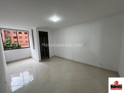 Apartamento de 3 alcobas en arriendo en Laureles, Medellín, 126 m² · foto 14 de 19