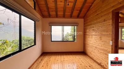 Apartamento de 1 alcoba en arriendo en Santa Elena Vereda Media Luna, Medellín, 51 m² · foto 12 de 13