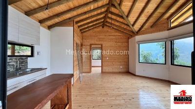 Apartamento de 1 alcoba en arriendo en Santa Elena Vereda Media Luna, Medellín, 51 m² · foto 2 de 13