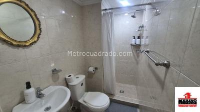 Apartamento de 3 alcobas en venta en Laureles, Medellín, 151 m² · foto 14 de 17