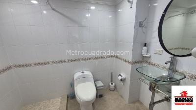 Apartamento de 3 alcobas en venta en Laureles, Medellín, 151 m² · foto 15 de 17