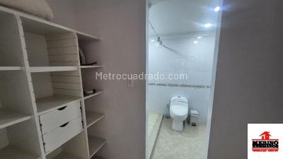 Apartamento de 3 alcobas en venta en Laureles, Medellín, 151 m² · foto 17 de 17