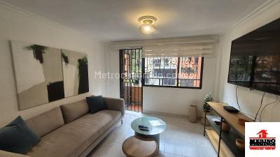 Apartamento de 3 alcobas en venta en Laureles, Medellín, 151 m² · foto 1 de 17