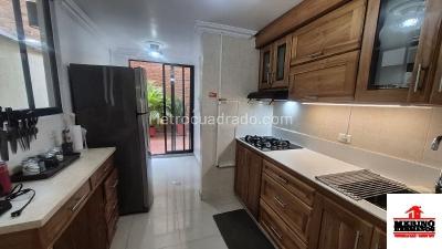 Apartamento de 3 alcobas en venta en Laureles, Medellín, 151 m² · foto 5 de 17