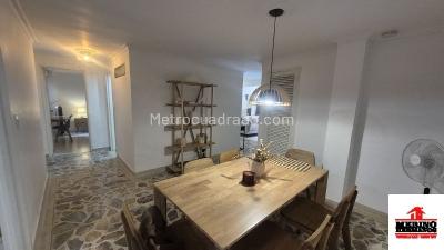 Apartamento de 3 alcobas en venta en Laureles, Medellín, 151 m² · foto 7 de 17