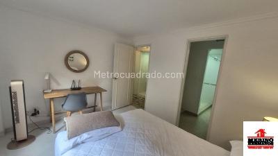 Apartamento de 3 alcobas en venta en Laureles, Medellín, 151 m² · foto 9 de 17