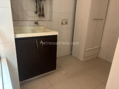 Apartamento de 3 alcobas en arriendo en Country Lisboa, Bogotá, 190 m² · foto 9 de 20