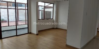 Casa de 4 alcobas en venta en Normandia, Bogotá, 262 m² · foto 4 de 17