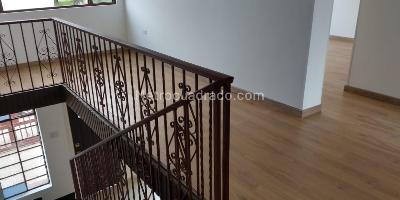 Casa de 4 alcobas en venta en Normandia, Bogotá, 262 m² · foto 12 de 17