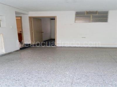 Casa de 4 alcobas en venta en Normandia, Bogotá, 262 m² · foto 3 de 17