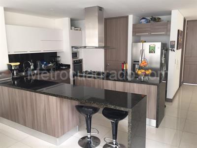 Casa de 4 alcobas en arriendo en Ciudad Jardin, Cali, 210 m² · foto 3 de 6