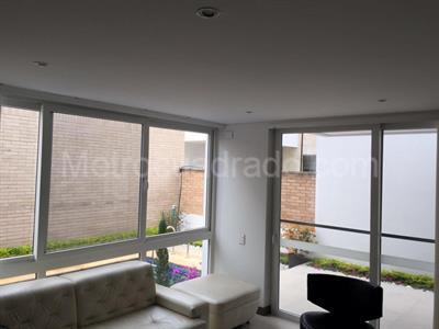 Casa de 4 alcobas en arriendo en Ciudad Jardin, Cali, 210 m² · foto 2 de 6