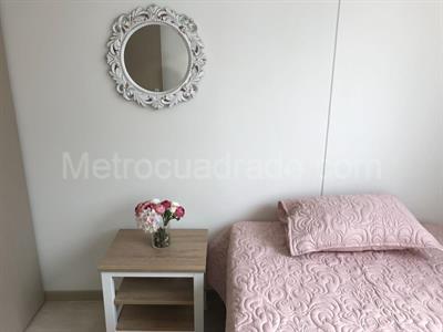 Apartamento de 3 alcobas en venta en Valle Del Lili, Cali, 80 m² · foto 2 de 10