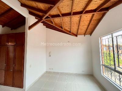 Casa de 4 alcobas en venta en Valle Del Lili, Cali, 90 m² · foto 5 de 10