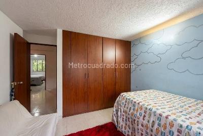 Apartamento de 3 alcobas en venta en Multicentro, Cali, 86 m² · foto 3 de 14