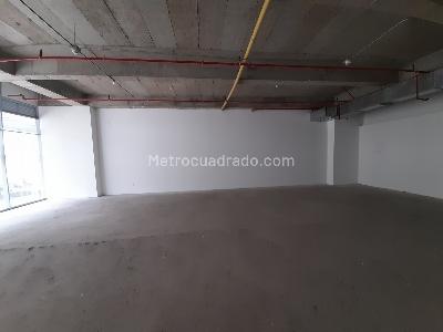 Retail space for rent in Niquia, Bello