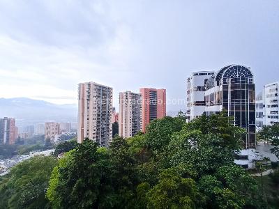 Apartaestudio en arriendo en El Tesoro, Medellín, 57 m² · foto 11 de 12