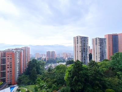 Apartaestudio en arriendo en El Tesoro, Medellín, 57 m² · foto 12 de 12