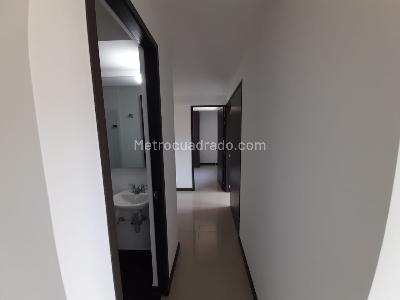 Apartamento de 2 alcobas en arriendo en Niquia, Bello, 55 m² · foto 4 de 20