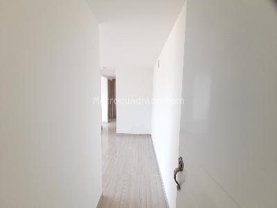Apartamento de 2 alcobas en arriendo en La Navarra, Bello, 45 m² · foto 4 de 19
