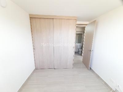 Apartamento de 2 alcobas en arriendo en La Navarra, Bello, 45 m² · foto 8 de 19