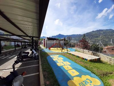 Apartamento de 2 alcobas en arriendo en La Navarra, Bello, 45 m² · foto 18 de 19