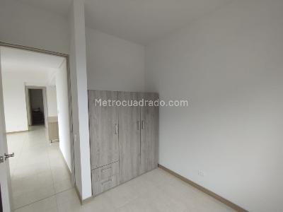 Apartamento de 3 alcobas en venta en El Porvenir, Rionegro, 75 m² · foto 9 de 16