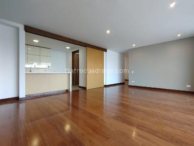 Apartamento de 3 alcobas en arriendo en Los Balsos, Medellín, 148 m² · foto 6 de 20