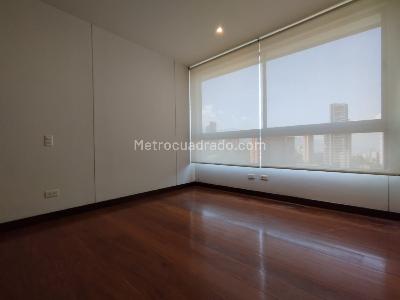 Apartamento de 3 alcobas en arriendo en Los Balsos, Medellín, 148 m² · foto 10 de 20