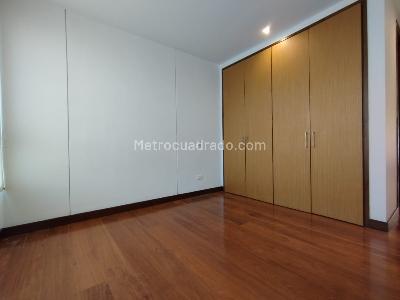 Apartamento de 3 alcobas en arriendo en Los Balsos, Medellín, 148 m² · foto 16 de 20