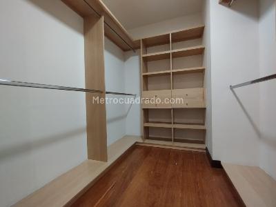 Apartamento de 3 alcobas en arriendo en Los Balsos, Medellín, 148 m² · foto 17 de 20