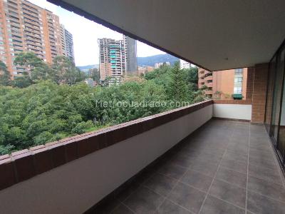 Apartamento de 4 alcobas en arriendo en Poblado Altos Del Poblado, Medellín, 190 m² · foto 6 de 17