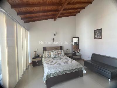 Casa de 5 alcobas en venta en San Antonio, Rionegro, 160 m² · foto 9 de 20