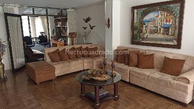Apartamento de 4 alcobas en venta en Conquistadores, Medellín, 154 m² · foto 2 de 16
