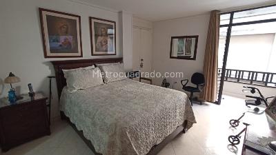 Apartamento de 4 alcobas en venta en Conquistadores, Medellín, 154 m² · foto 7 de 16