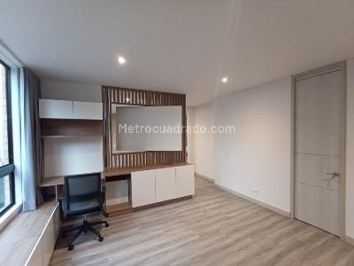 Apartaestudio en arriendo en El Tesoro, Medellín, 64 m² · foto 5 de 11