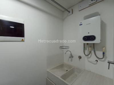 Apartaestudio en arriendo en El Tesoro, Medellín, 64 m² · foto 7 de 11