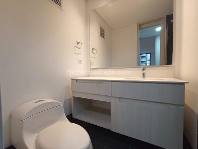 Apartaestudio en arriendo en El Tesoro, Medellín, 64 m² · foto 8 de 11