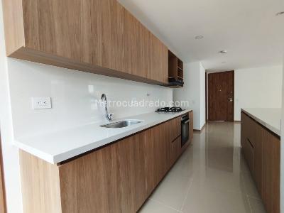 Apartamento en venta en El Portal, Envigado · foto 2 de 20