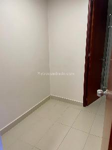 Apartamento de 3 alcobas en arriendo en El Poblado, Medellín, 130 m² · foto 10 de 20