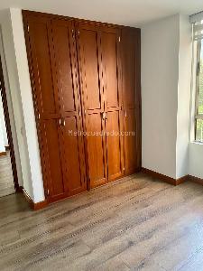 Apartamento de 3 alcobas en arriendo en El Poblado, Medellín, 130 m² · foto 13 de 20