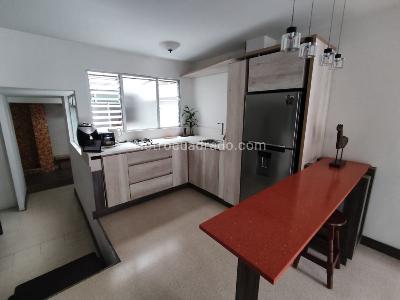 Apartaestudio en venta en Calasanz, Medellín, 53 m² · foto 2 de 14